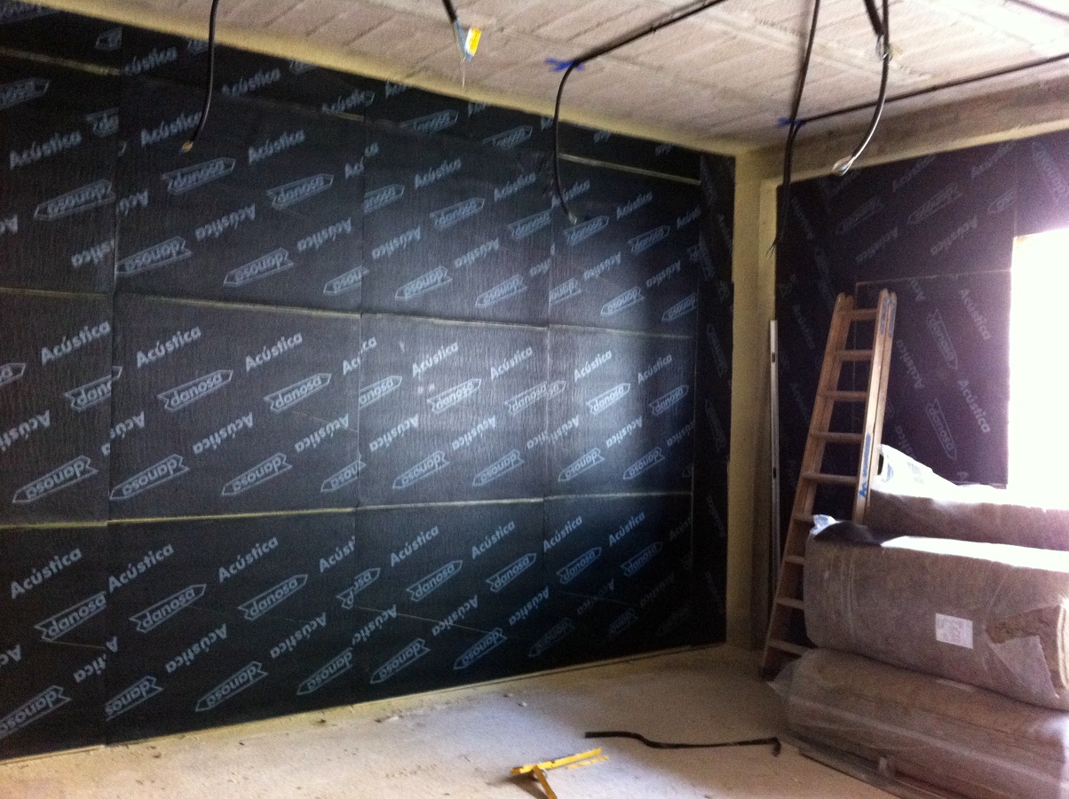 AISLAMIENTO ACUSTICO