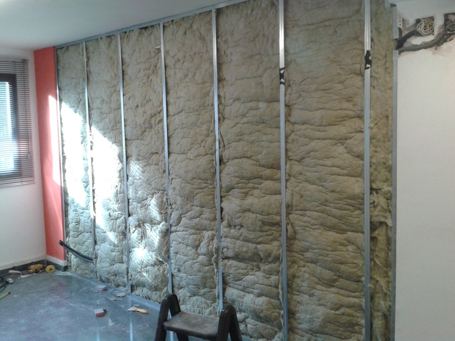 Aislamiento en tabique de pladur