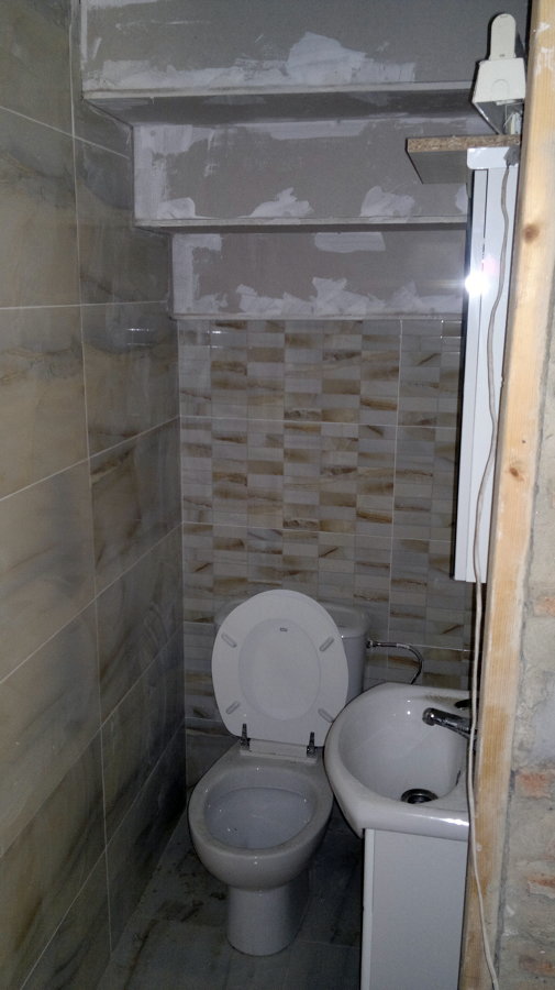 Alicatado de baño y techo de pladur.