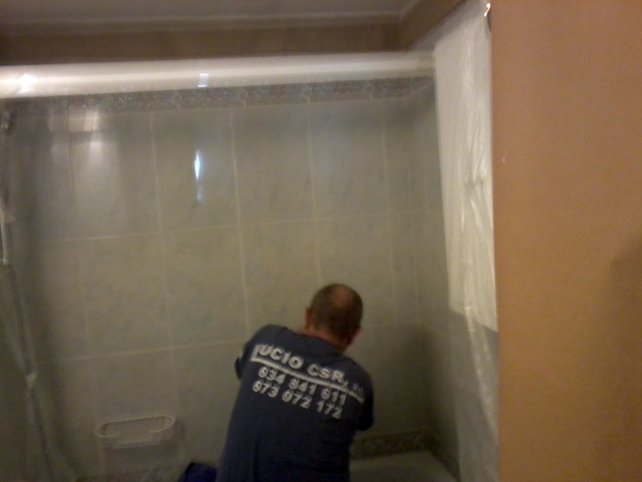 Alicatado de cuarto de baño