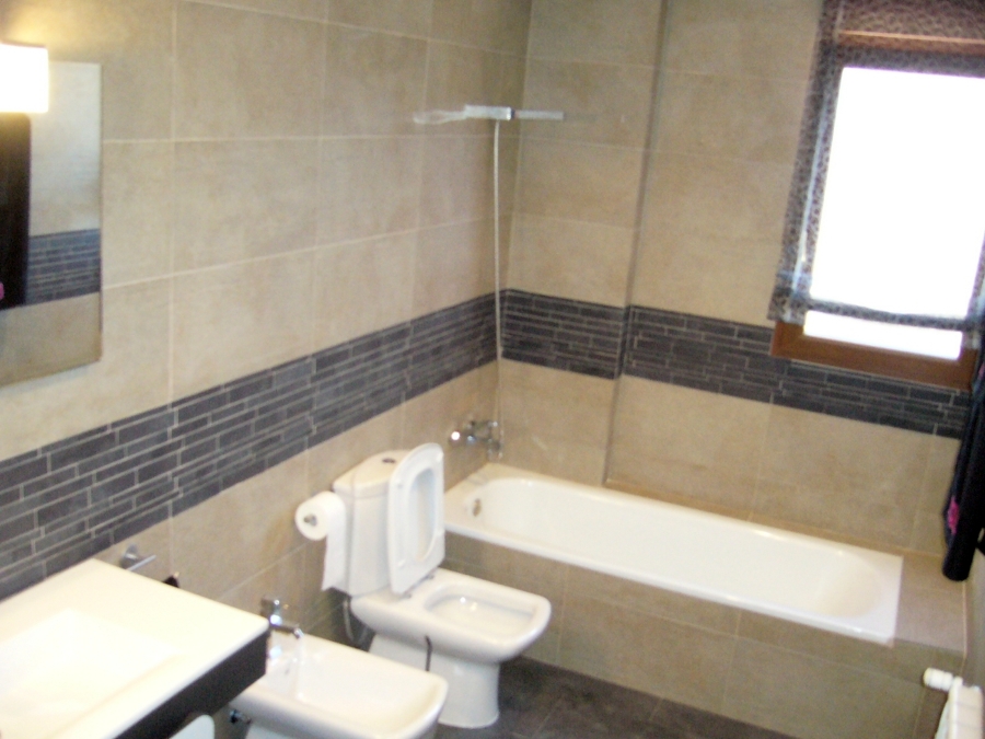 Alicatado y solado de material natural