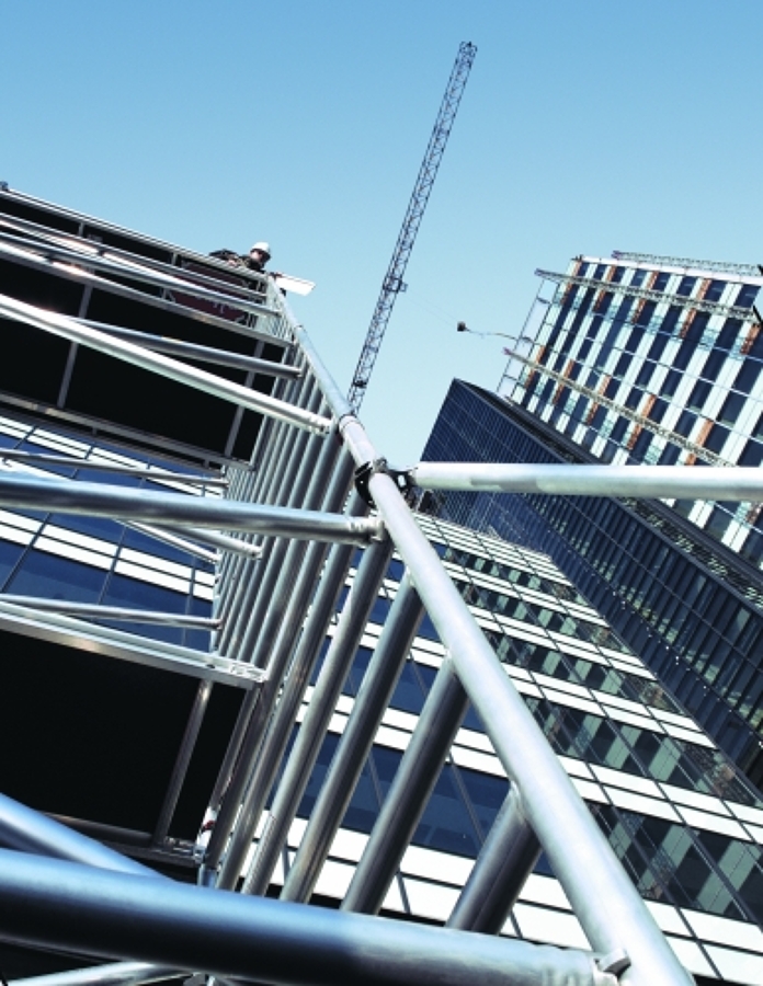 ANDAMIO DE ALUMINIO EN OBRA