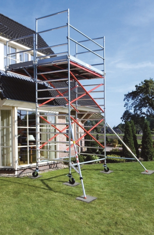 TORRE CON MENSULA EN VIVIENDA