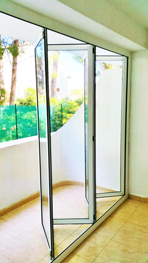 Cerramiento plegable aluminio