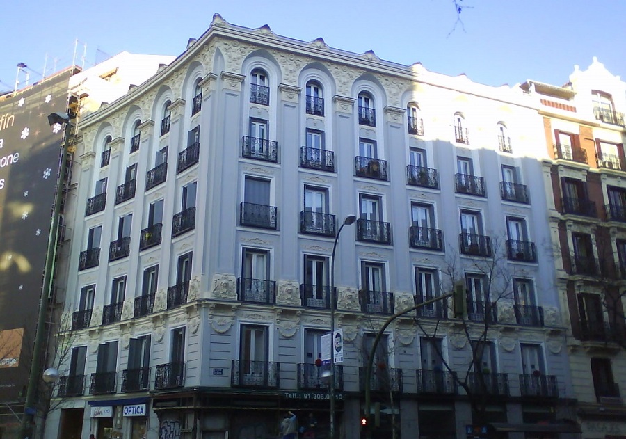 AMPLIACIÓN DE VIVIENDAS EN EL EDIFICIO SITO EN LA PLAZA ALONSO MARTÍNEZ Nº 7 DE MADRID