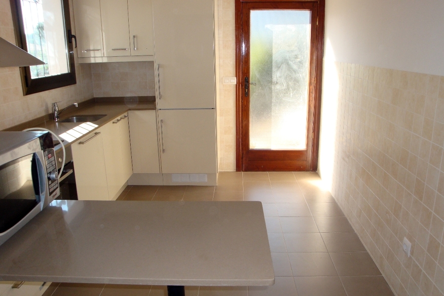 ampliación y reforma de una cocina.