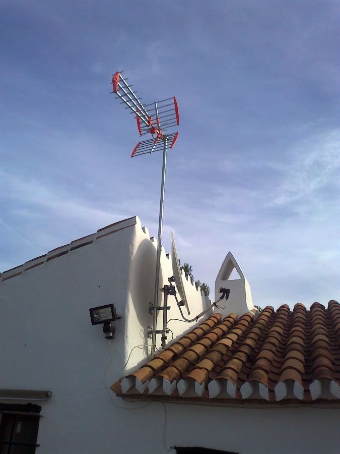 ANTENA TV Y PARABOLICA