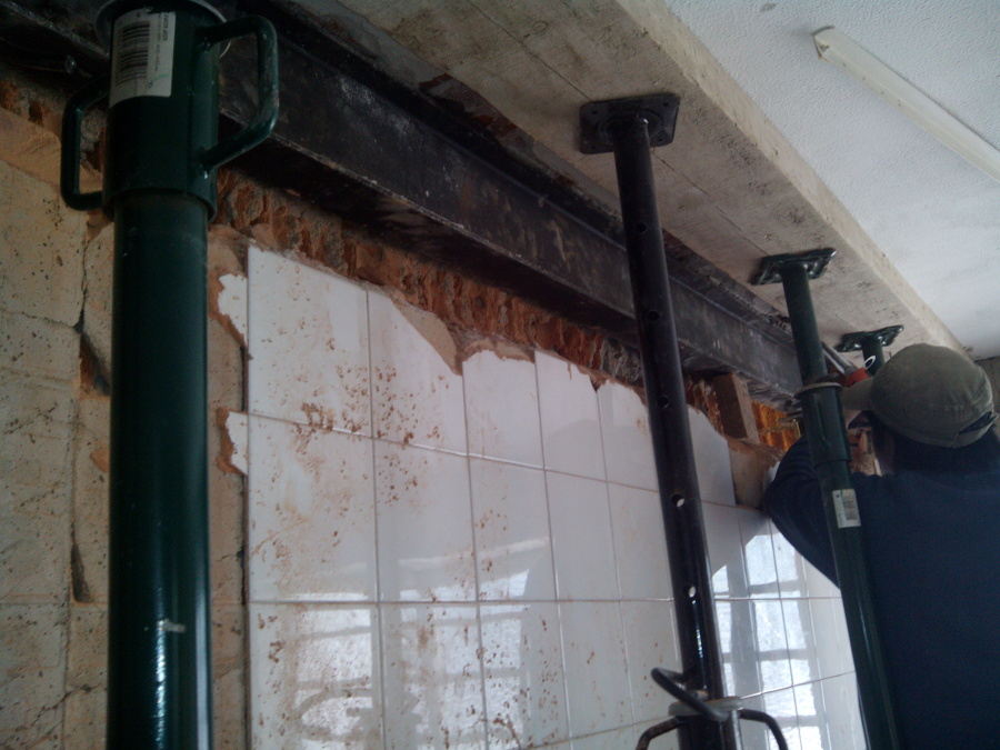 Apertura de hueco en muro de carga