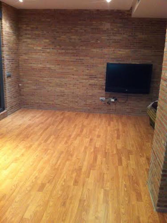 Aplacado de caravista y parquet