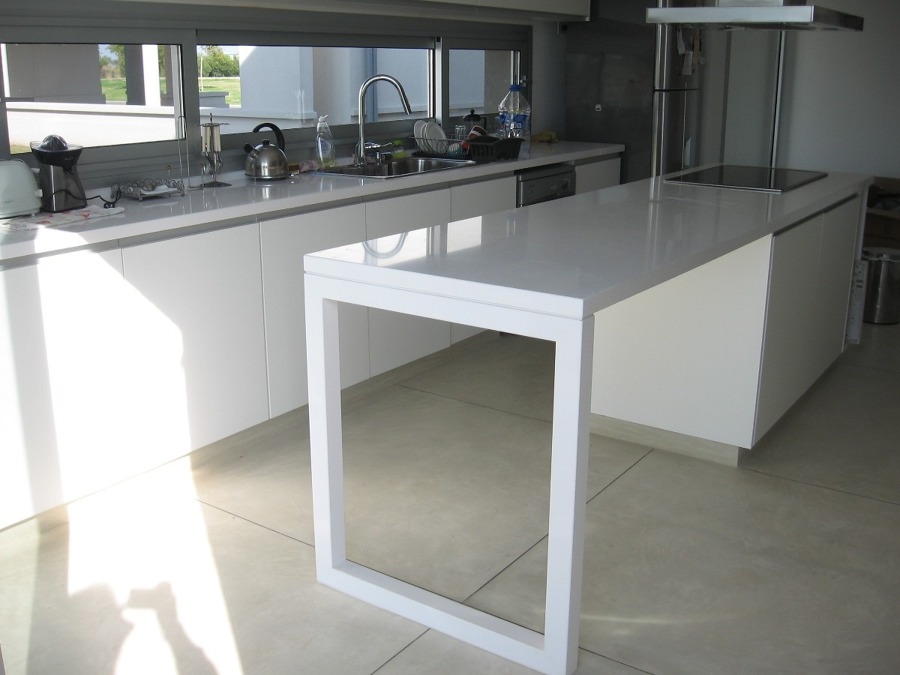 Encimera volada con apoyo