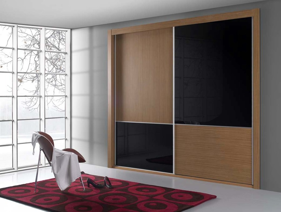 armario correderas teka y cristal negro