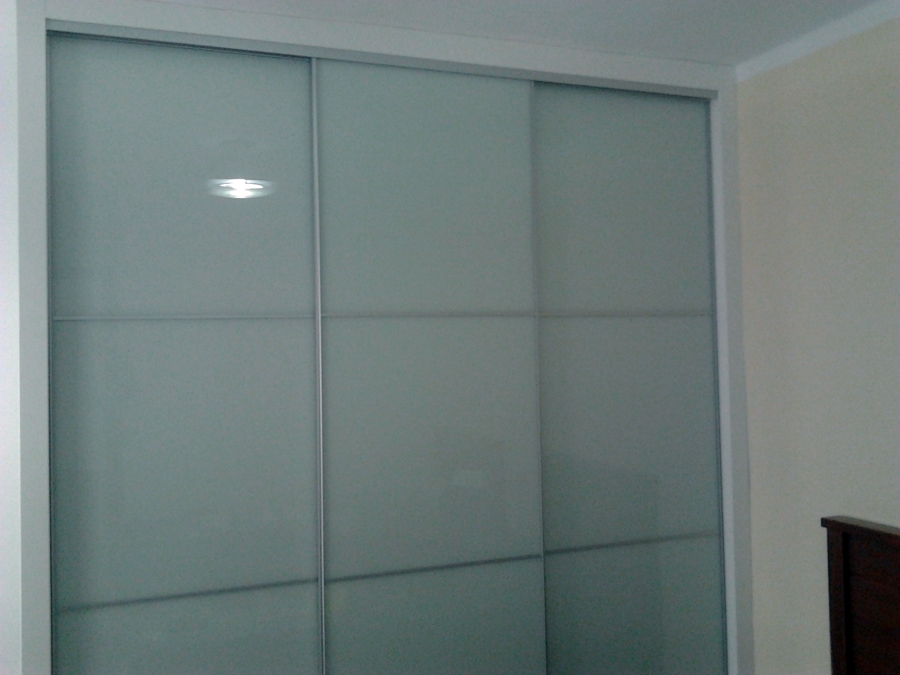 armario corredero con puertas en cristal lacovel 