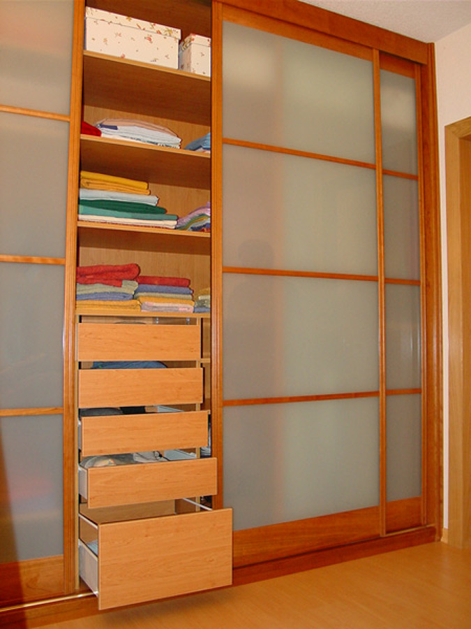 ARMARIO DESLIZANTE DE CORREDERAS