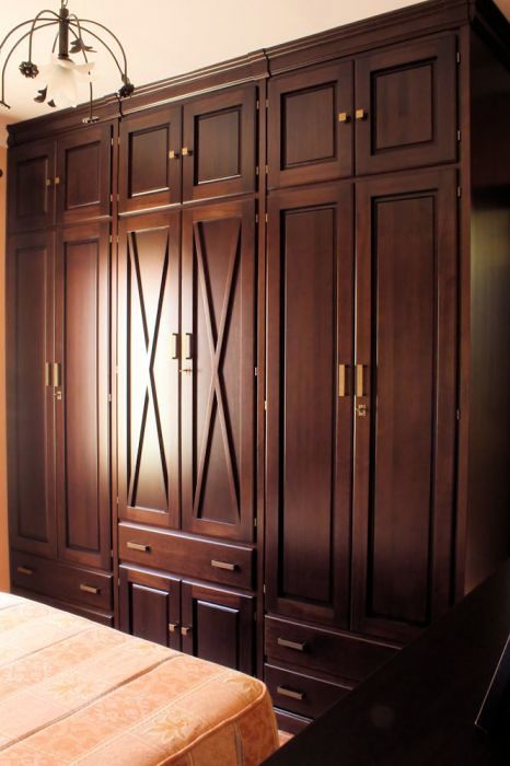 Armario empotrado cruzetas.