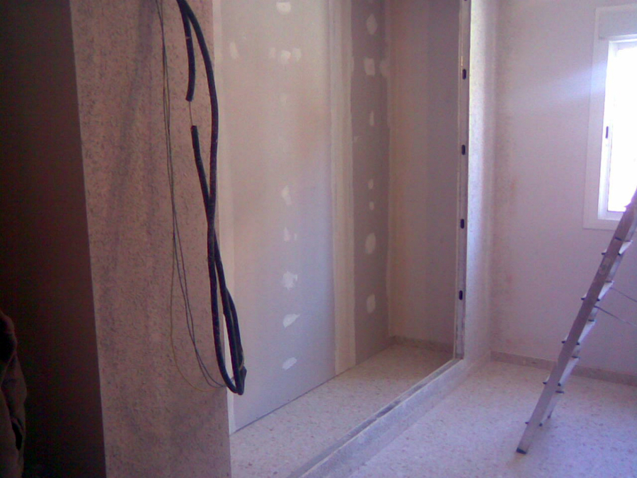 Armario empotrado, Dos Hermanas