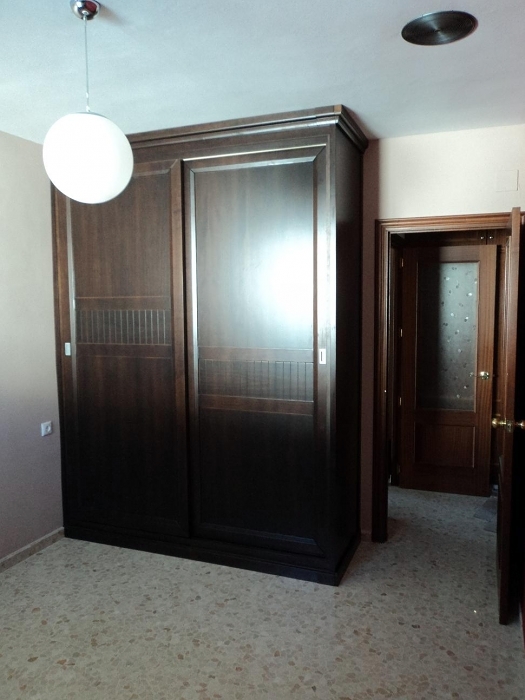 Armario empotrado puertas correderas.