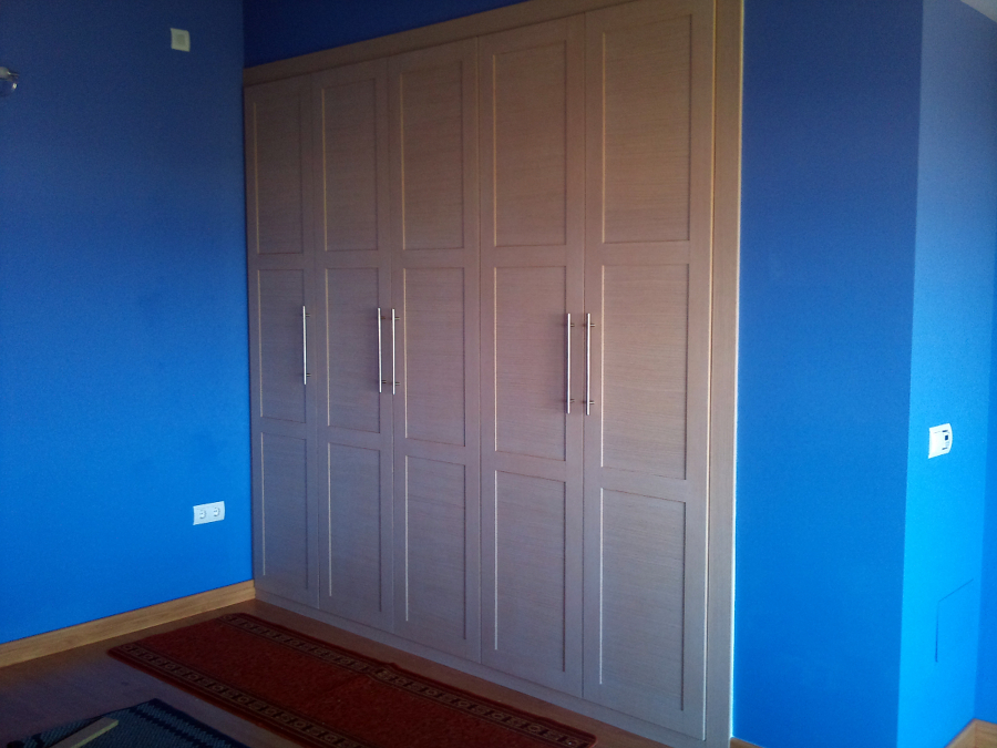 ARMARIO MADERA ROBLE PRECOMPUESTO