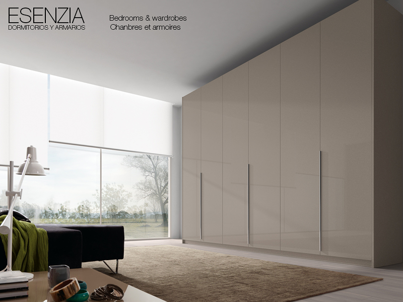 Armario puertas batientes