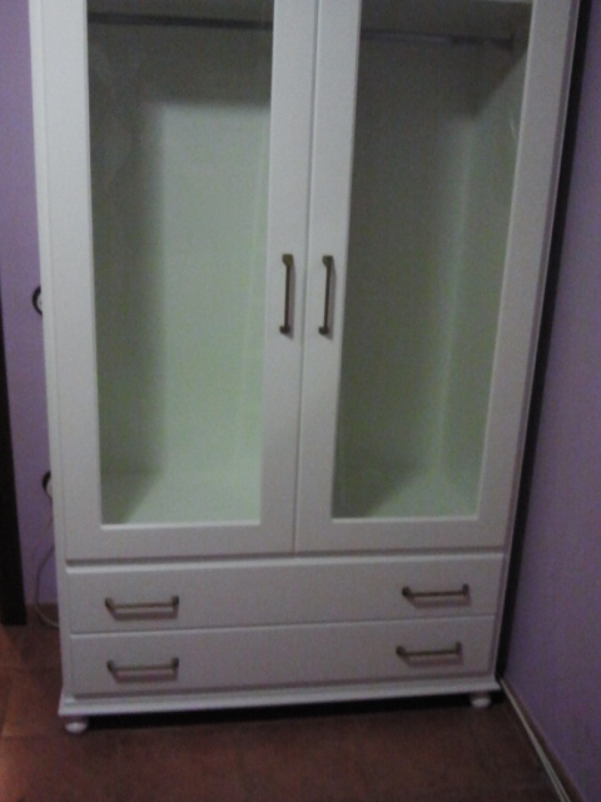 Armario clasico fabricado en DM lacado en blanco