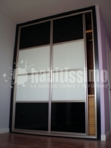 armarios sobre puestos efecto enpotrado