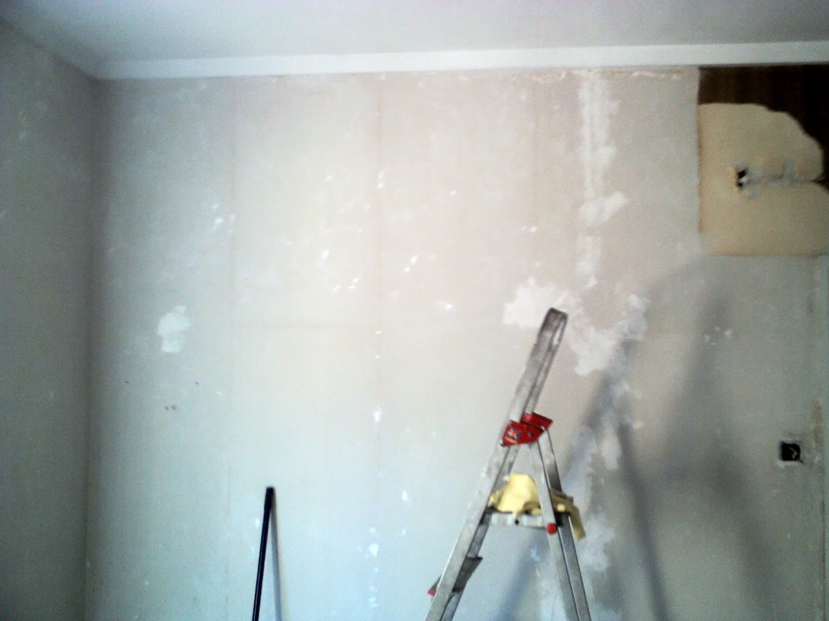 Arreglo de pequeñas grietas con aquaplast.