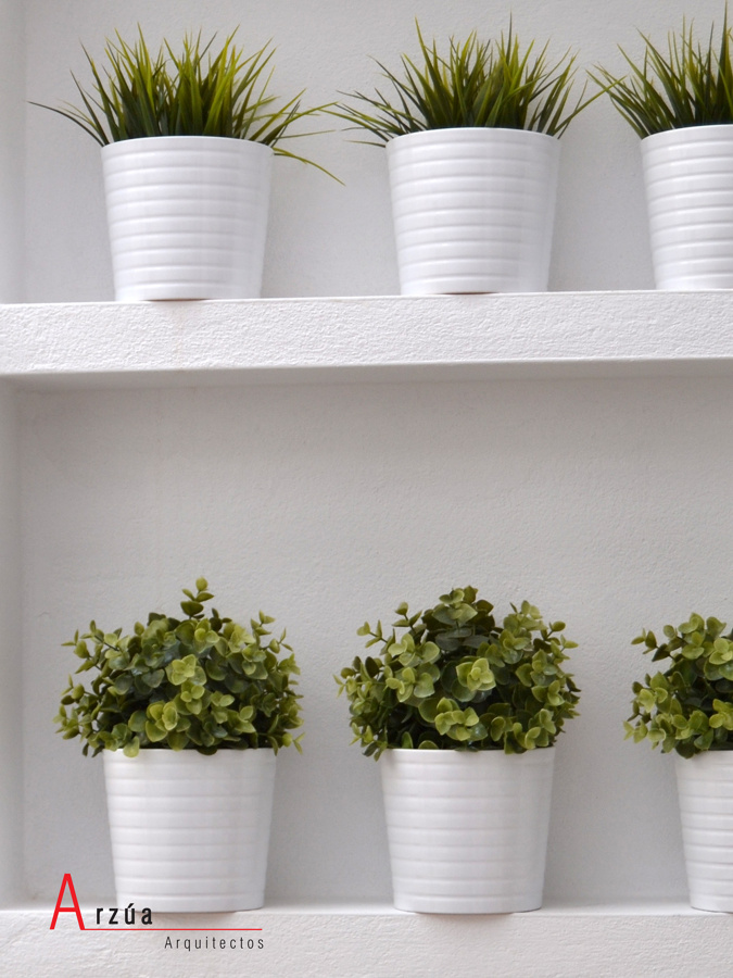 Arzúa Arquitectos: Jardín vertical