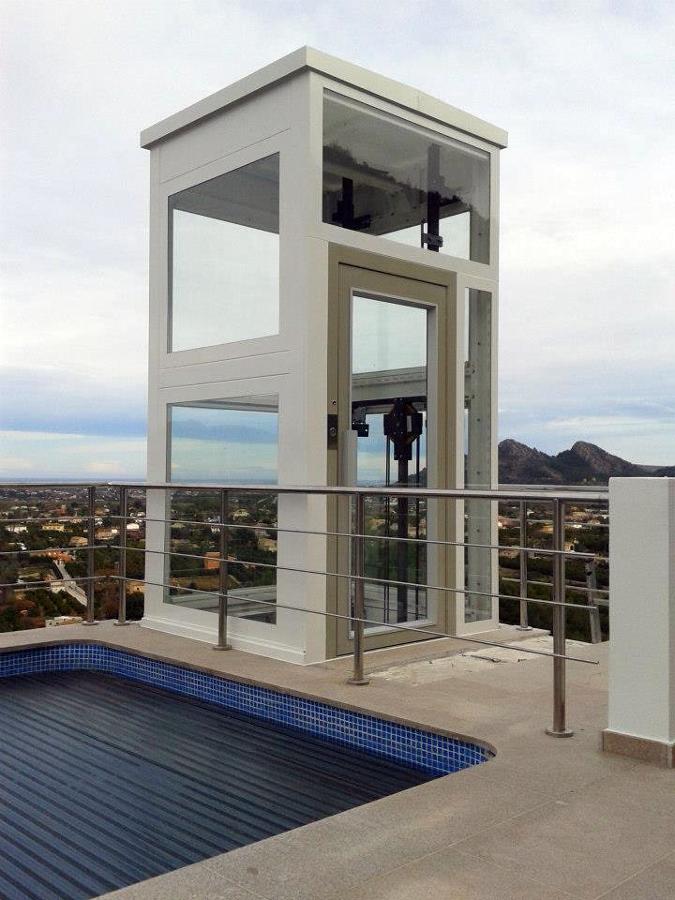 ASCENSOR + ESTRUCTURA AUTOPORTANTE