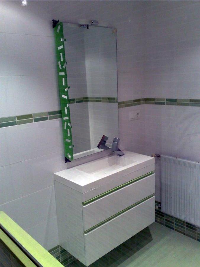 Aseo y ducha para clientes en local comercial dedicado a zona SPA