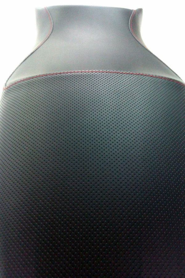 Asiento moto en microperforado
