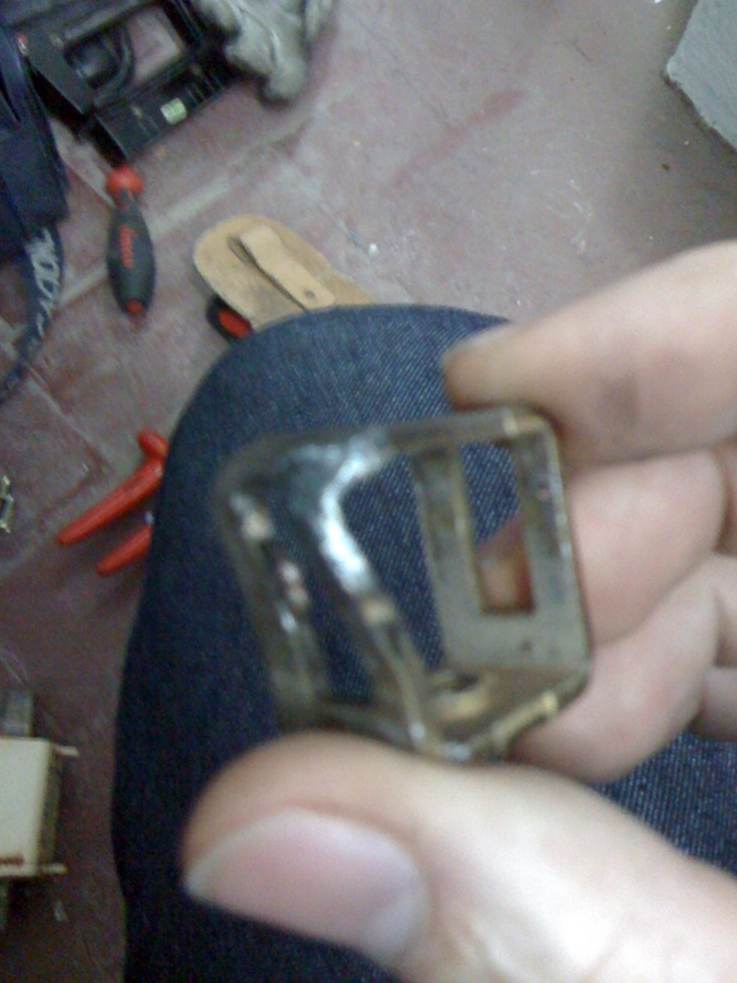 Averia conector de embarrado de un edificio