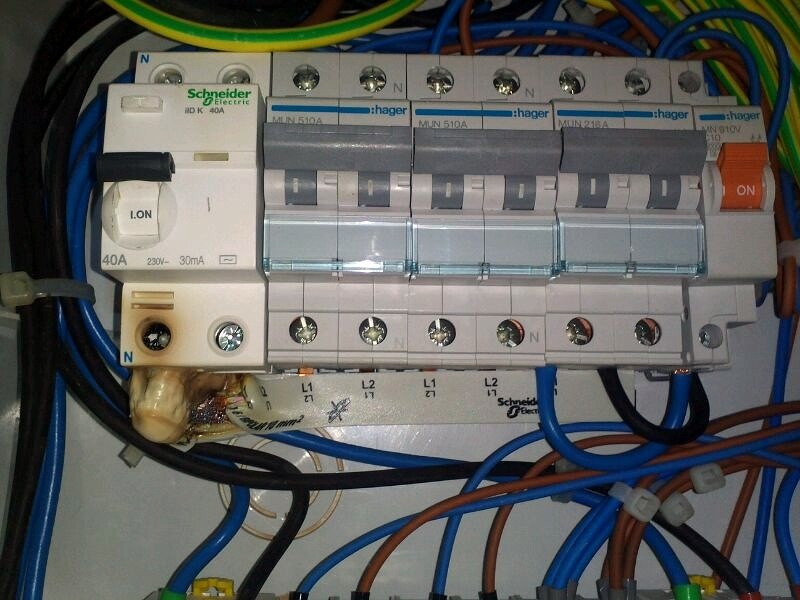 Averia electrica en un bar