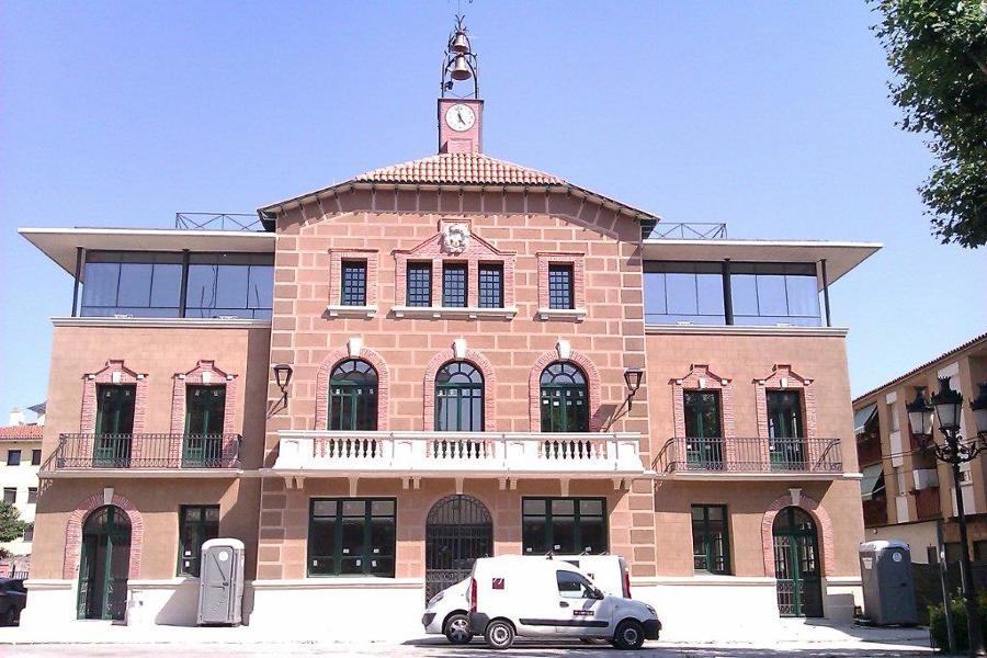 Ayuntamiento en Santa Maria de Palautodera