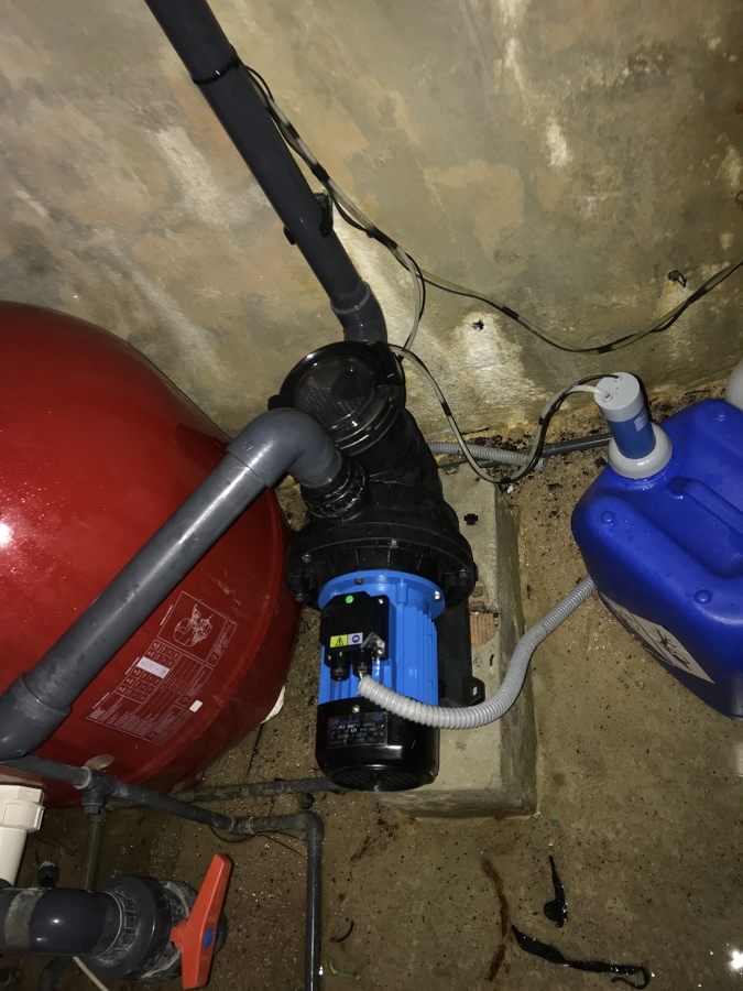 Instalación de Bomba depuradora de piscinas