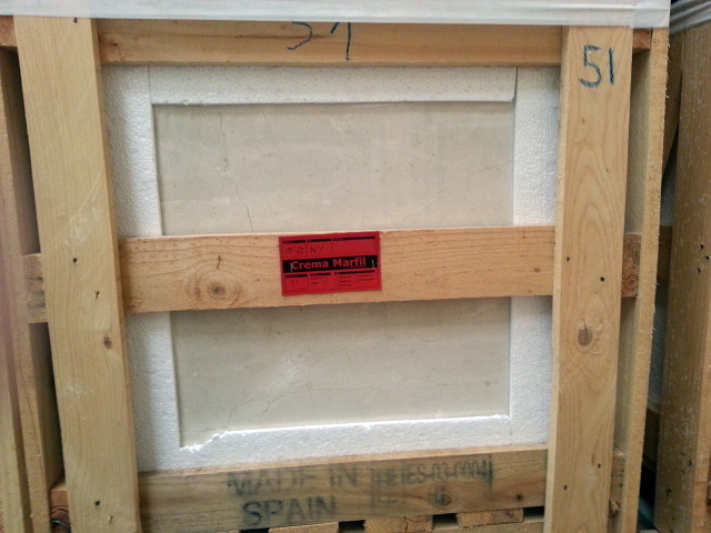 Baldosa en cajón de Marmol Crema Marfil calidad Primera