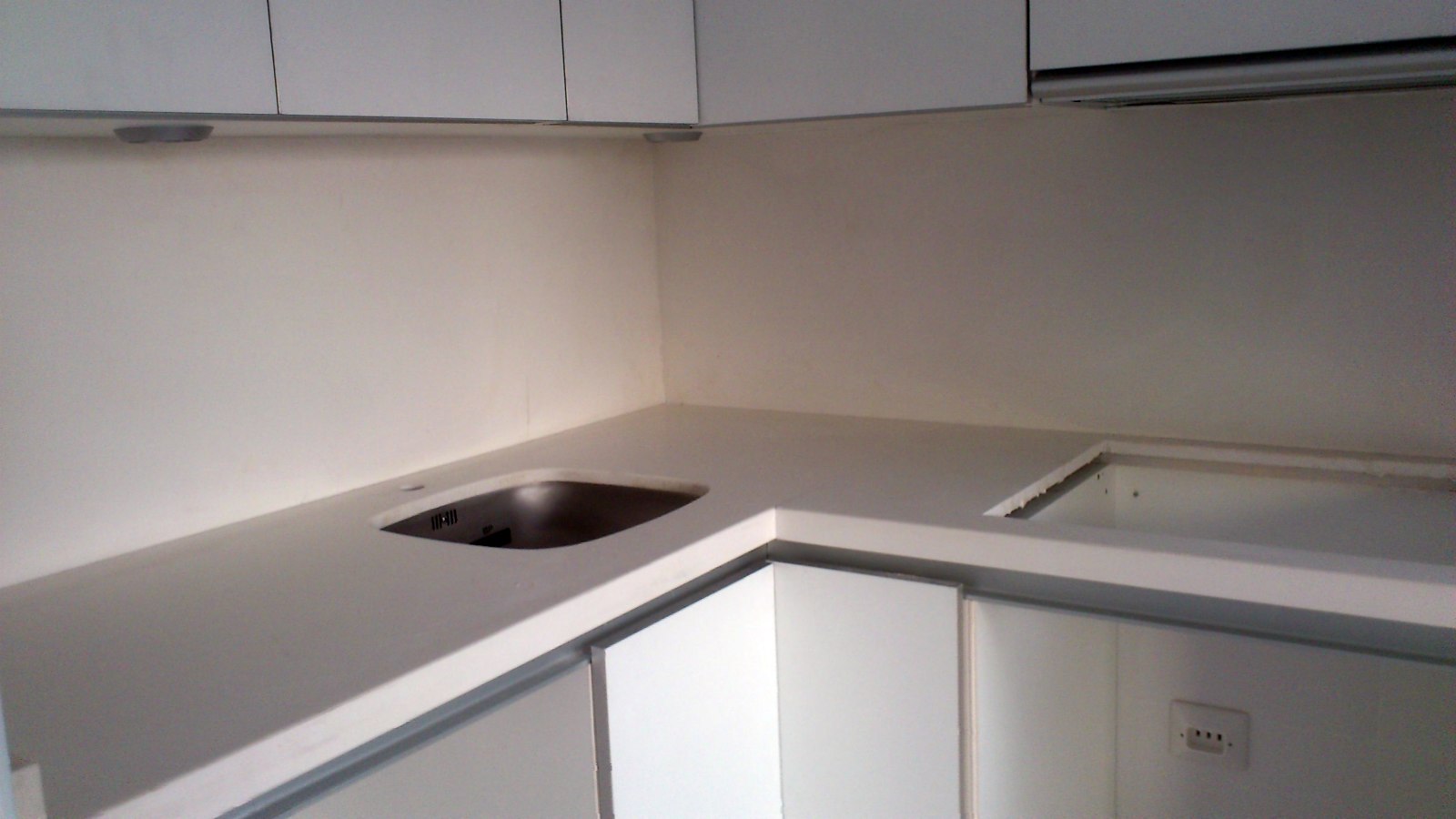 bancada cocina blanco glaciar