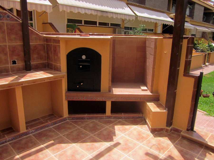 Bancada, horno y barbacoa en Alicante