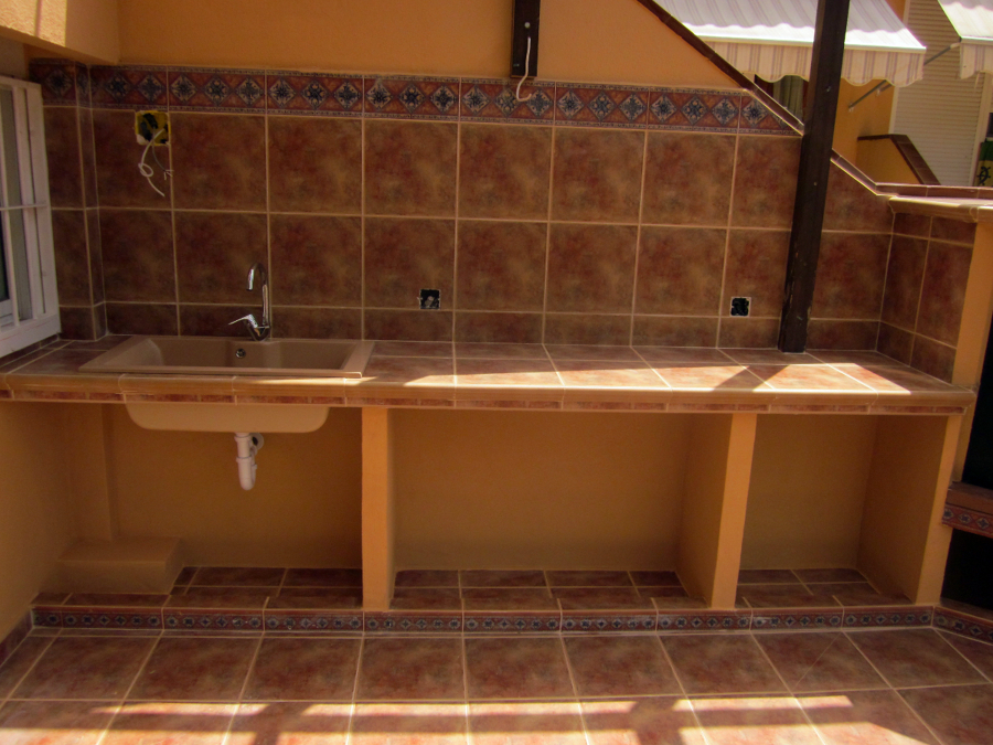 Bancada, horno y barbacoa en Alicante