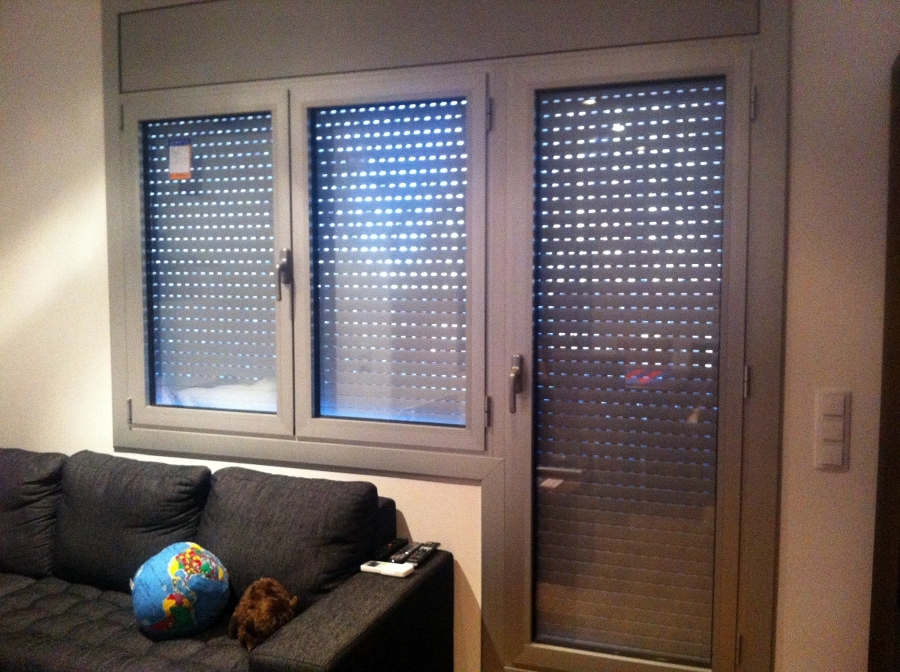 BANDERA EN ROTURA DE PUENTE TERMICO