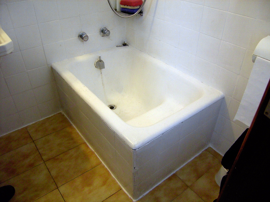 2. bañera antes de la instalación