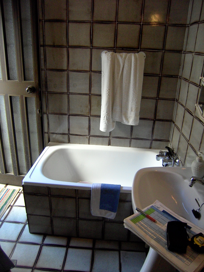 5. bañera antes de la instalación