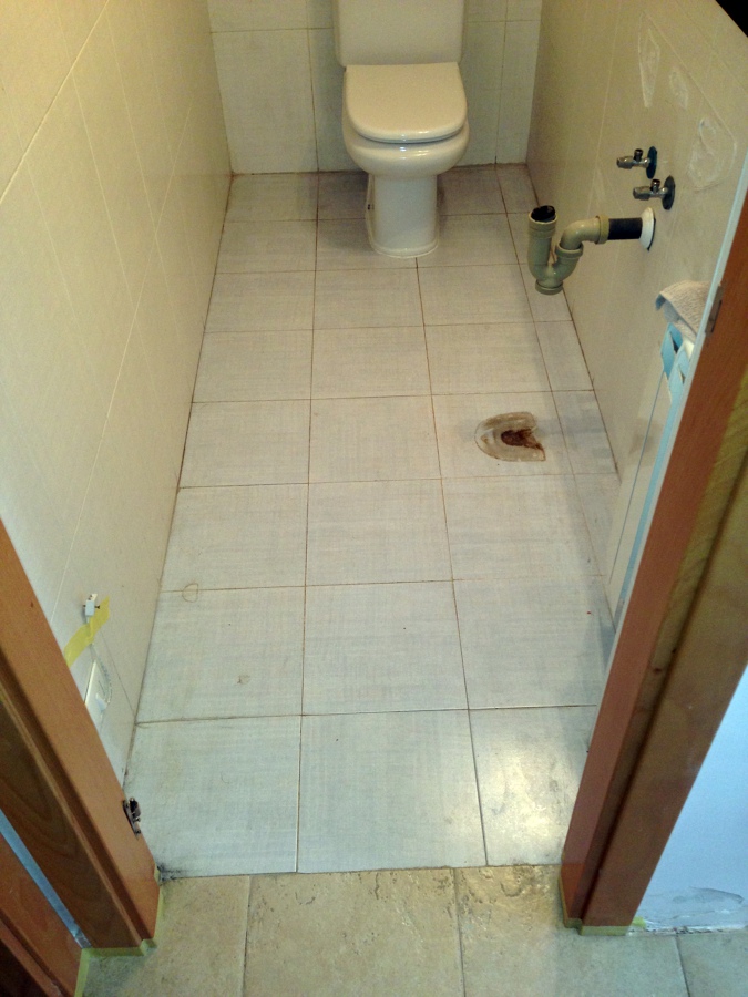 baño 2 microcemento antes