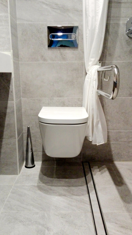 detalle de baño adaptado proyectado y ejecutado por contemporánea interiorismo 