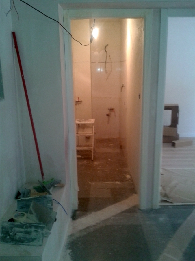 baño antiguo antes del microcemento