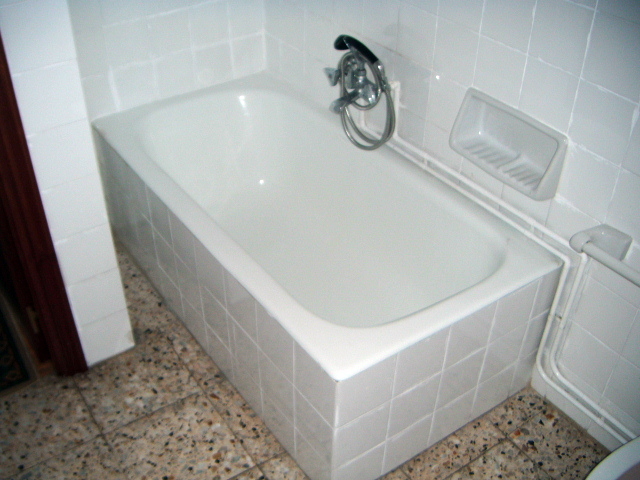 baño azul