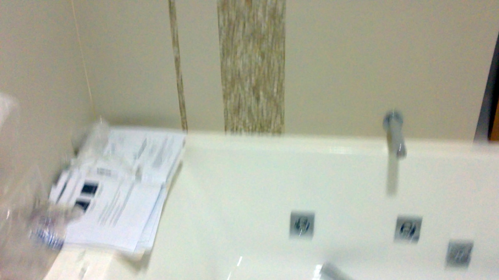 baño con bañera hidromasaje