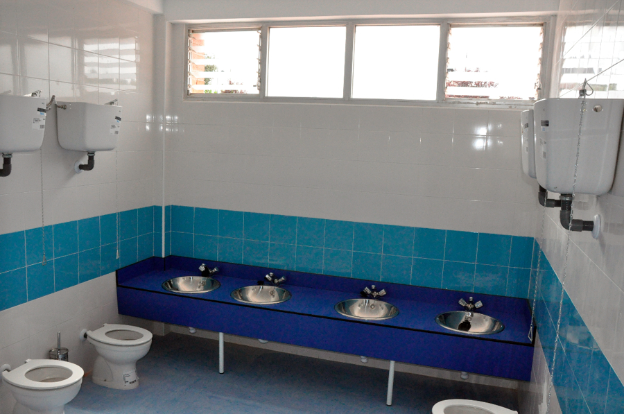 Baño de Infantil del Colegio José Bergamín, Boadilla
