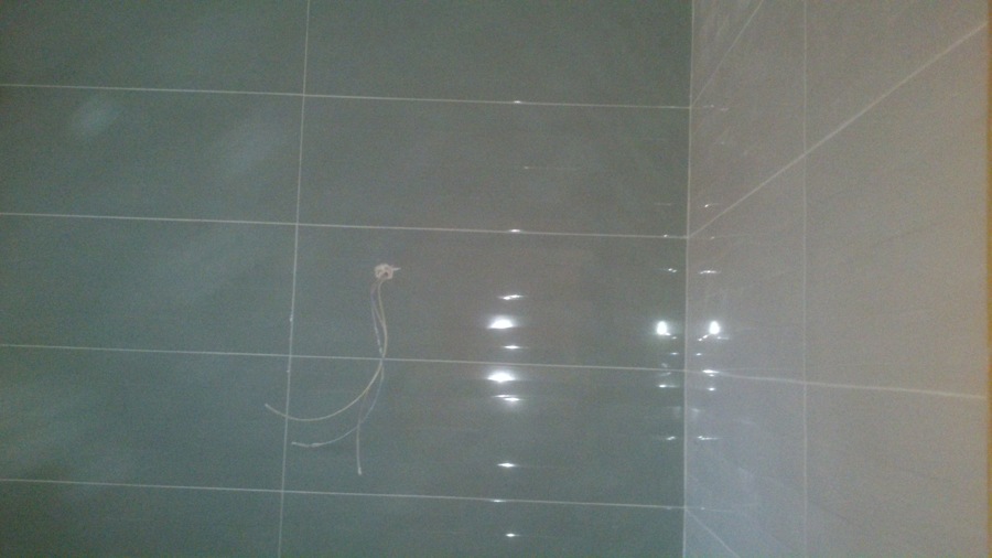 BAÑO MODERNO A 2 COLORES 