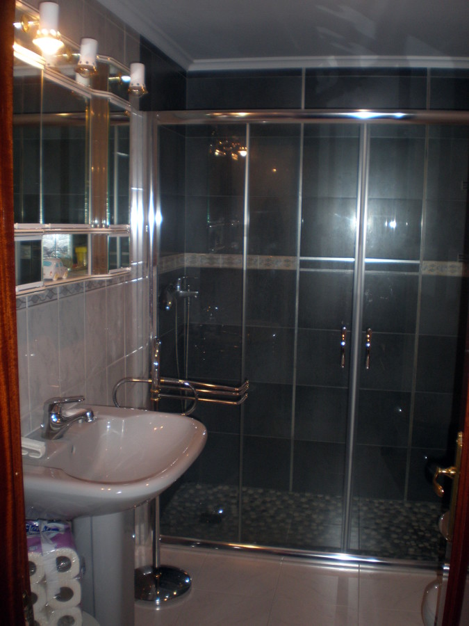 BAñO REFORMADO EN AVILES