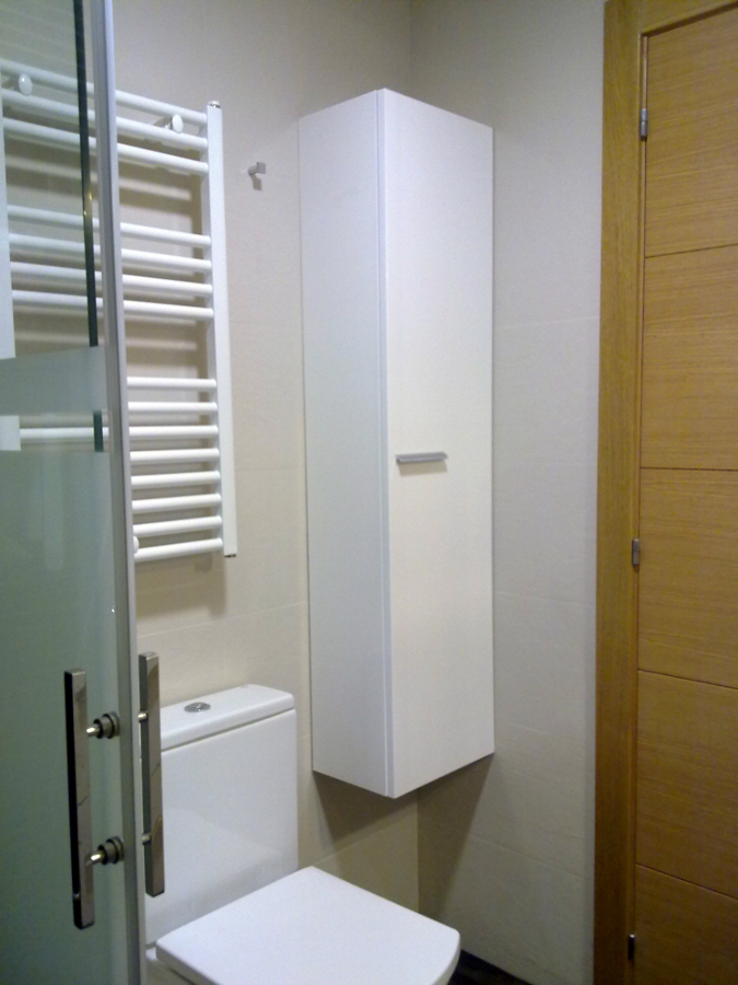 BAÑOS RECOSNTRUMAT S.L VARIOS