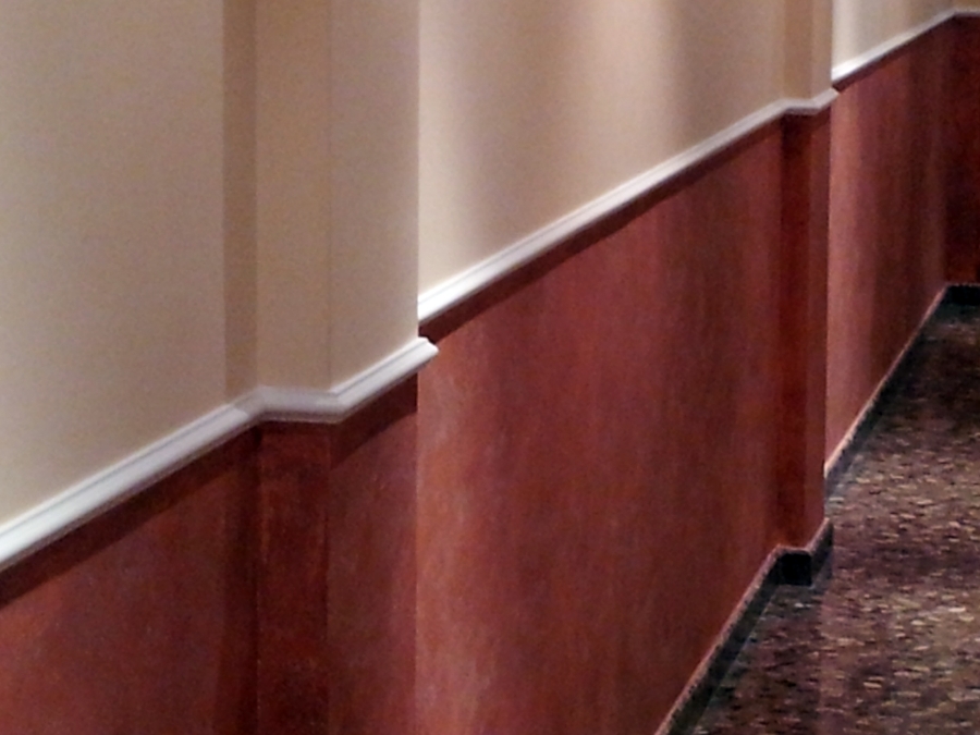 Baqueton a media altura y estuco.